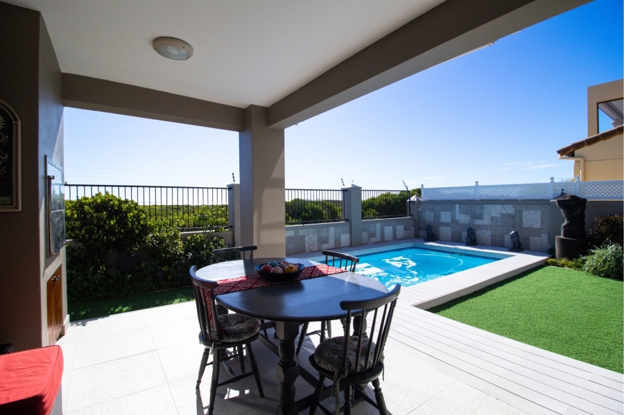 4 Bedroom Property for Sale in Big Bay Western Cape